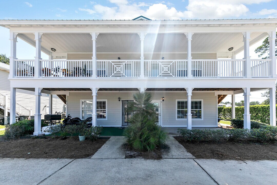 108 Don Bishop Rd in Santa Rosa Beach, FL - Building Photo
