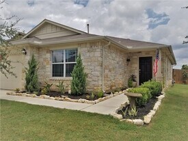 103 Wildcat Dr in Bastrop, TX - Building Photo