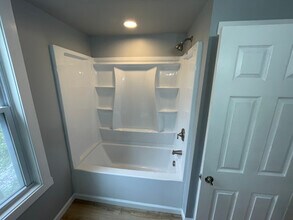 2812 Lanpark St in Pittsburgh, PA - Building Photo - Building Photo