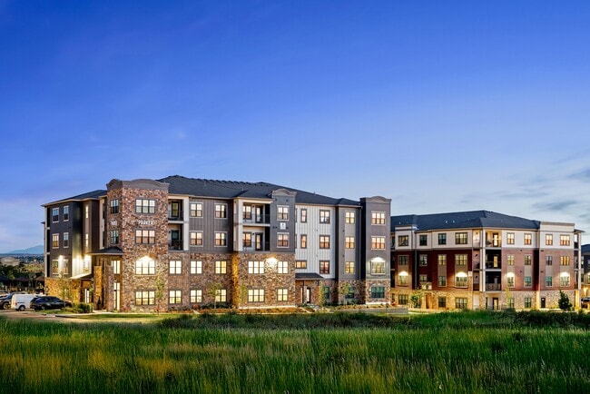 Pine + Parker in Parker, CO - Foto de edificio - Building Photo