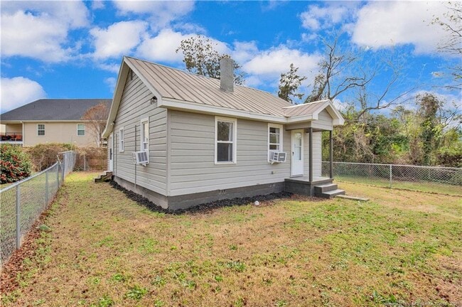 326 Hawley Ln in Fayetteville, NC - Building Photo - Building Photo