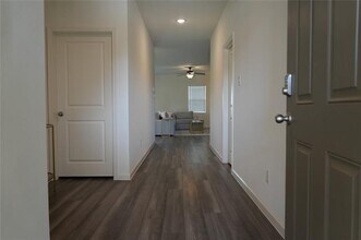 13420 Hiskey Dr in Haslet, TX - Foto de edificio - Building Photo