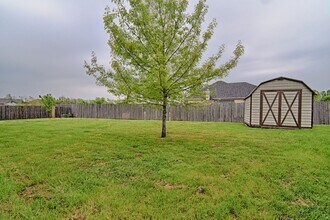 2106 Delaford Dr in Arlington, TX - Building Photo - Building Photo
