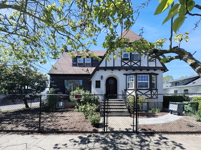 property at 540 Van Buren St