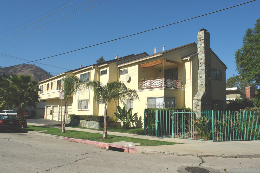 4077 Rigali Ave in Los Angeles, CA - Building Photo