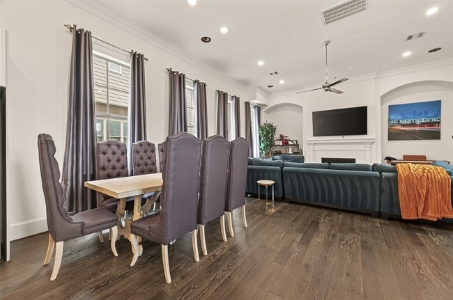 property at 2506 McKinney St