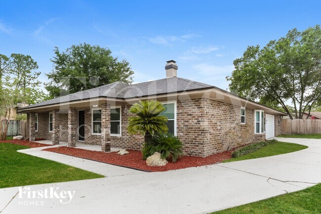 800 Driftwood Pl in Orange Park, FL - Building Photo - Building Photo