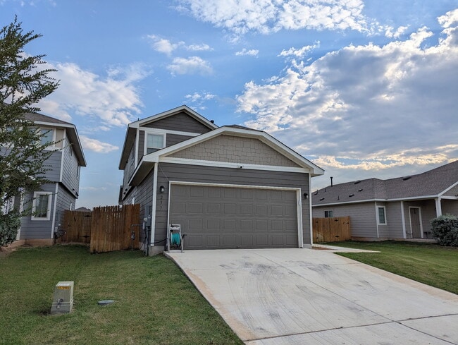 237 Driftwood Ln in Bastrop, TX - Building Photo - Building Photo