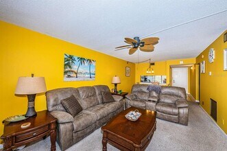 6273 Bahia Del Mar Blvd S in St. Petersburg, FL - Building Photo - Building Photo