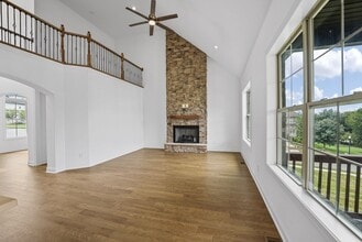 205 Moore Haven Dr in Lebanon, TN - Building Photo - Building Photo