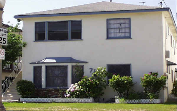 718 Chevy Chase Dr in Glendale, CA - Foto de edificio