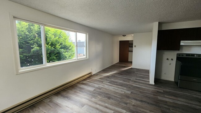 property at 695 4th St