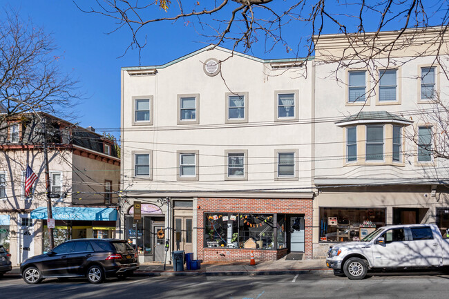 127 Main St in Dobbs Ferry, NY - Building Photo - Building Photo