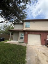 8111 Sealey St in Houston, TX - Building Photo