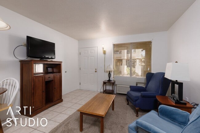 100 Pulsipher Ln in Mesquite, NV - Building Photo - Building Photo