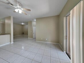 1422 SW 158th Ave in Pembroke Pines, FL - Building Photo - Building Photo