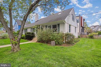 8810 Lowell St in Bethesda, MD - Building Photo - Building Photo