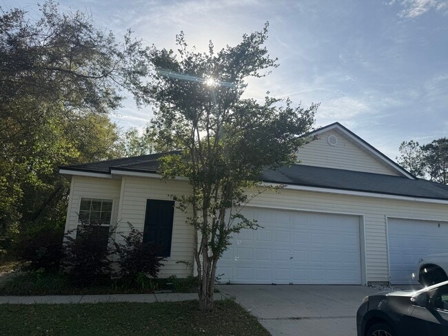 118 Callie Cir in Brunswick, GA - Building Photo - Building Photo