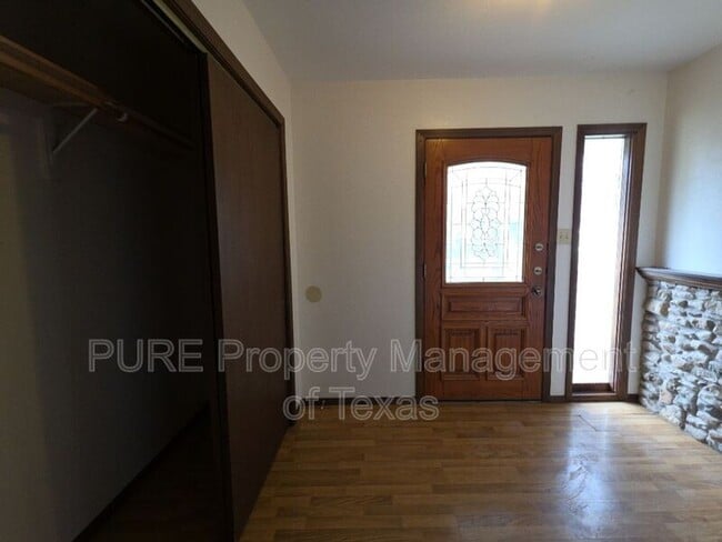 12709 Burson Dr in Manchaca, TX - Building Photo - Building Photo