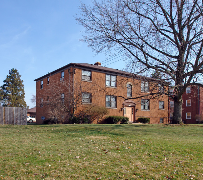 2855 Morewood Rd in Fairlawn, OH - Building Photo - Building Photo