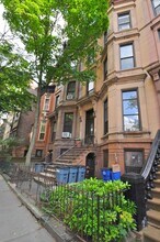 204 Lincoln Pl in Brooklyn, NY - Building Photo - Building Photo