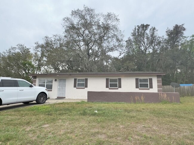 property at 122 W Celeste St