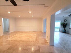 356 E Overbrook Dr in Largo, FL - Building Photo - Building Photo