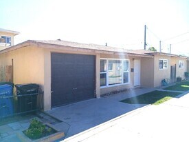 8539 Fontana St in Downey, CA - Building Photo