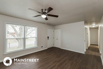 5301 Sprucewood Dr in Louisville, KY - Building Photo - Building Photo