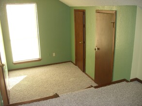 2305 N Lincoln Ave in Moore, OK - Building Photo - Building Photo