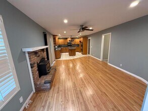24015 Del Amo Rd, Unit 124 in Ramona, CA - Building Photo - Building Photo
