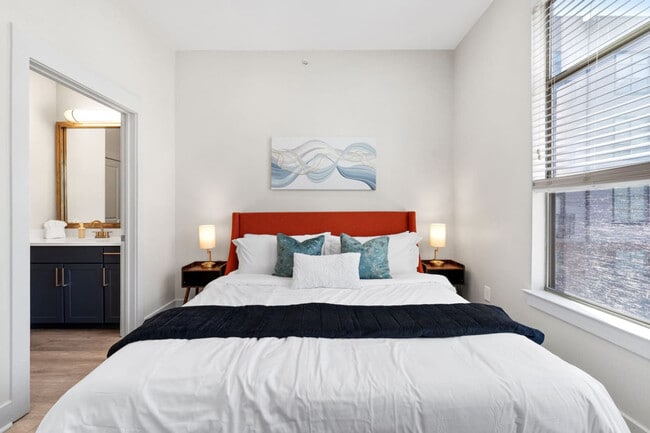 2901 Indiana St in Dallas, TX - Building Photo - Building Photo
