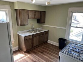 8 Rocket St in Rochester, NY - Building Photo