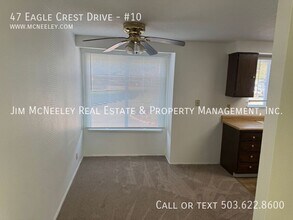 47 Eagle Crest Dr in Lake Oswego, OR - Building Photo - Building Photo