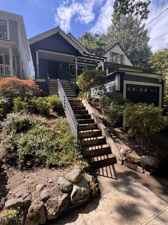 property at 919 25th Ave