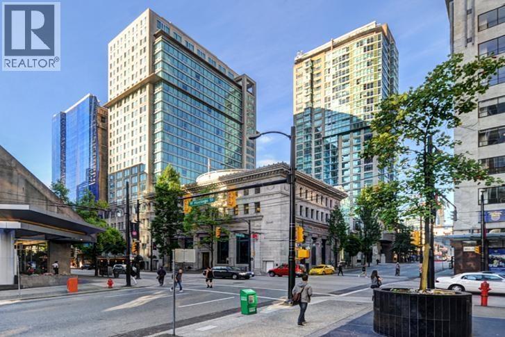 438 Seymour St in Vancouver, BC - Building Photo
