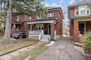 145 Glengrove Ave W in Toronto, ON - Building Photo