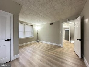 1109 W James St in Norristown, PA - Building Photo - Building Photo