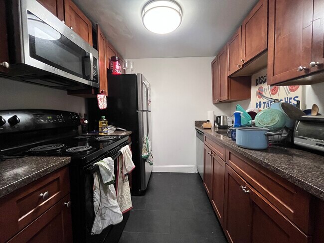 700 Columbus Ave, Unit #772-1