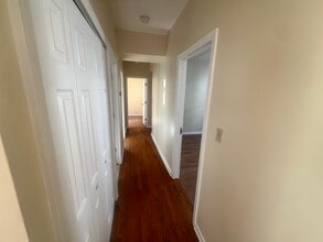 895 S 18th St, Unit 2nd floor in Newark, NJ - Building Photo - Building Photo