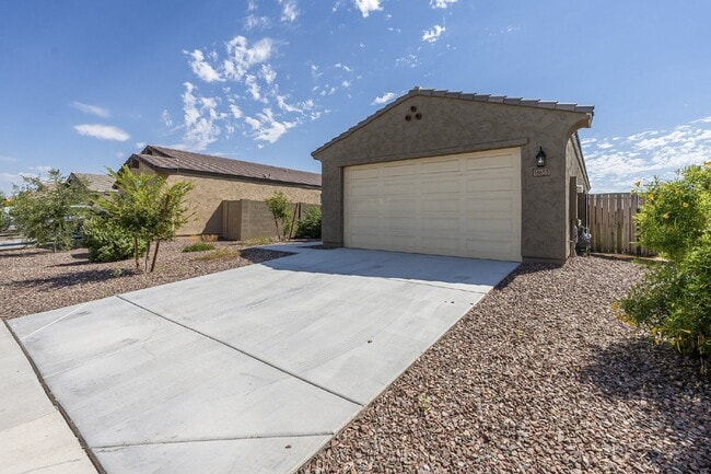 18653 Puget Ave in Waddell, AZ - Building Photo - Building Photo