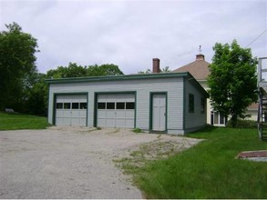 61 Meadow St in Littleton, NH - Foto de edificio - Other