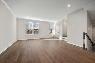 204 Scenic Dr in Canonsburg, PA - Foto de edificio - Building Photo