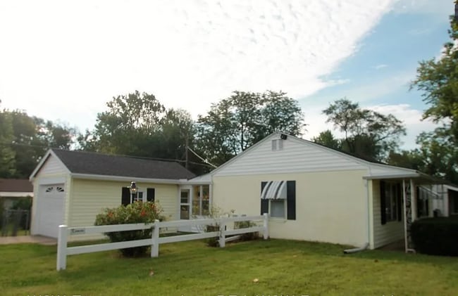 2300 SW Eveningside Dr in Topeka, KS - Building Photo - Building Photo