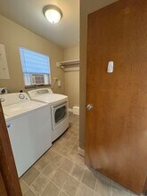 502 E South St, Unit 2 in Lebanon, IN - Foto de edificio - Building Photo