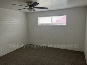 704 W Cherry Ln in Meridian, ID - Building Photo - Building Photo