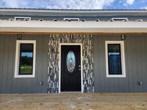 386 Rd 591701 in Cleveland, TX - Building Photo - Building Photo