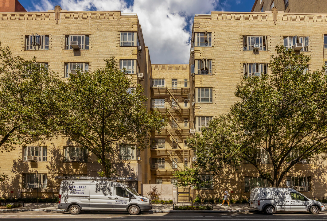 The Chelsea Warren in New York, NY - Building Photo