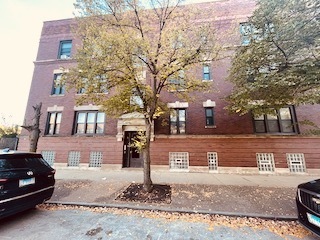 1409 E 61st Pl in Chicago, IL - Foto de edificio