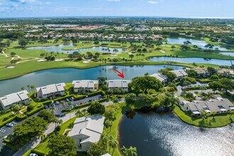 18 Eastgate Dr in Boynton Beach, FL - Foto de edificio - Building Photo